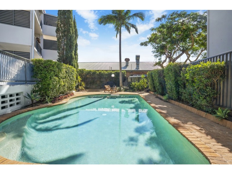 1/21-23 Markeri St, Mermaid Beach QLD 4218