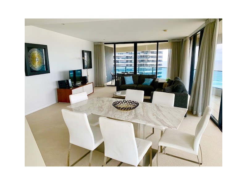 22407/21 Elizabeth Avenue “Oracle”, Broadbeach QLD 4218