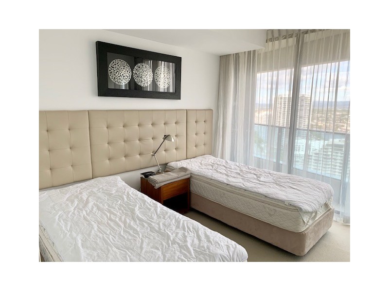 22407/21 Elizabeth Avenue “Oracle”, Broadbeach QLD 4218