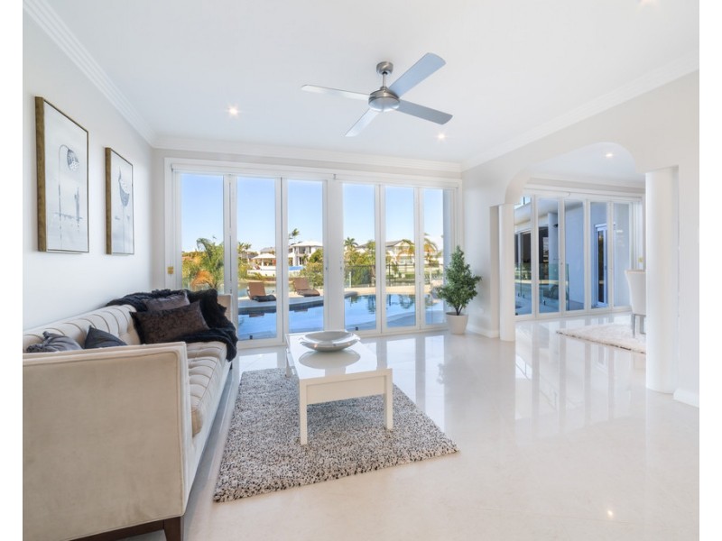 76 Charolais Crescent, Benowa Waters QLD 4217