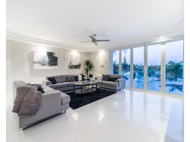 76 Charolais Crescent, Benowa Waters QLD 4217