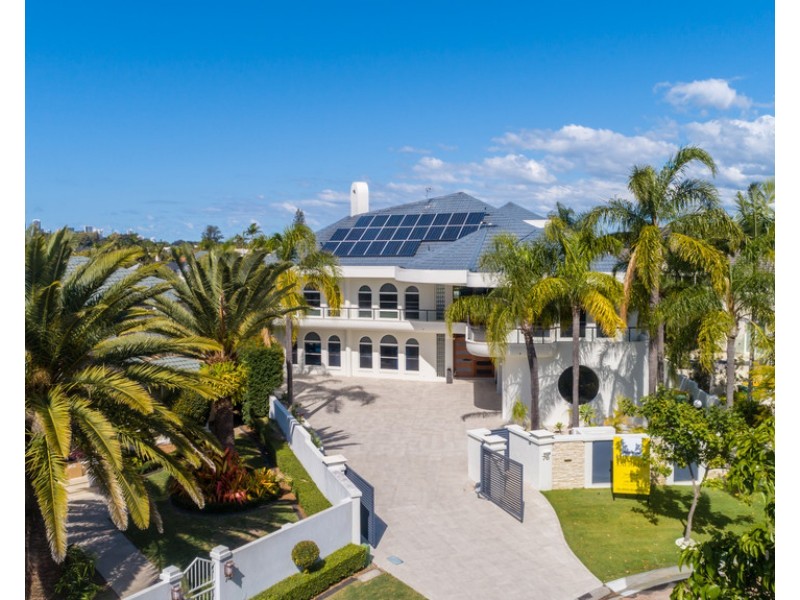 76 Charolais Crescent, Benowa Waters QLD 4217