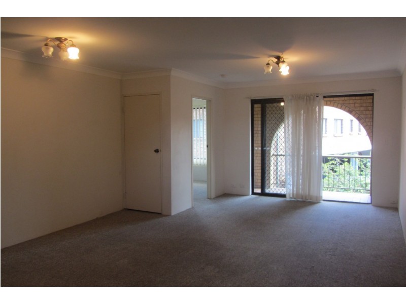 5/5 Christina Court, Mermaid Waters QLD 4218