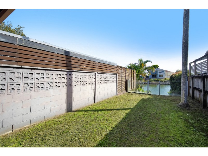 19 Savoy Drive, Broadbeach Waters QLD 4218