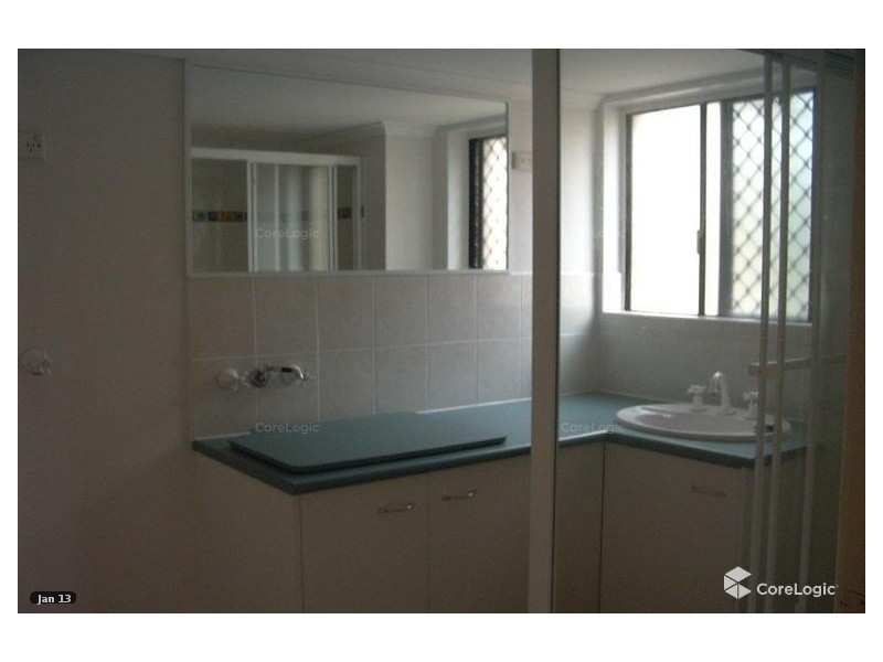 1/48 Oceanic Drive, Mermaid Waters QLD 4218