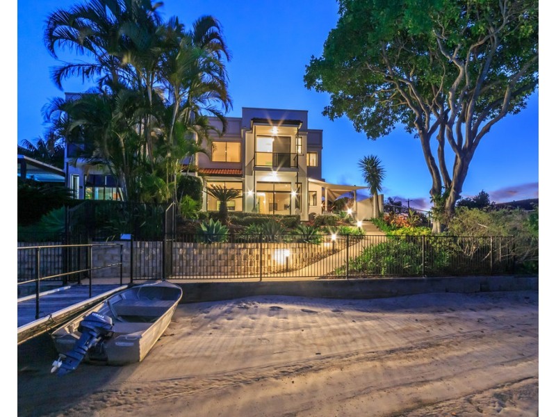 1/21 Vespa Crescent, Surfers Paradise QLD 4217