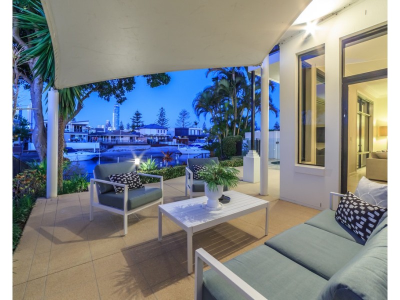 1/21 Vespa Crescent, Surfers Paradise QLD 4217