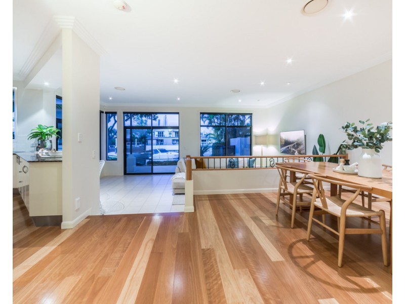 1/21 Vespa Crescent, Surfers Paradise QLD 4217