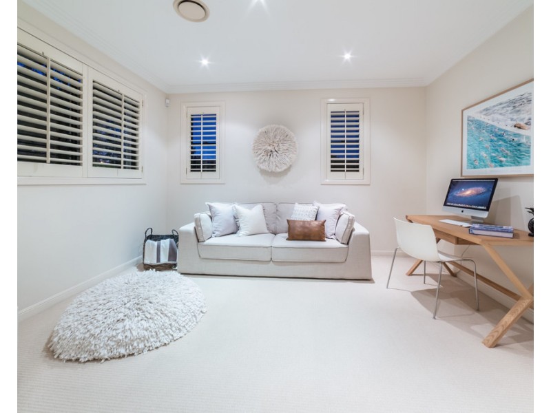 1/21 Vespa Crescent, Surfers Paradise QLD 4217