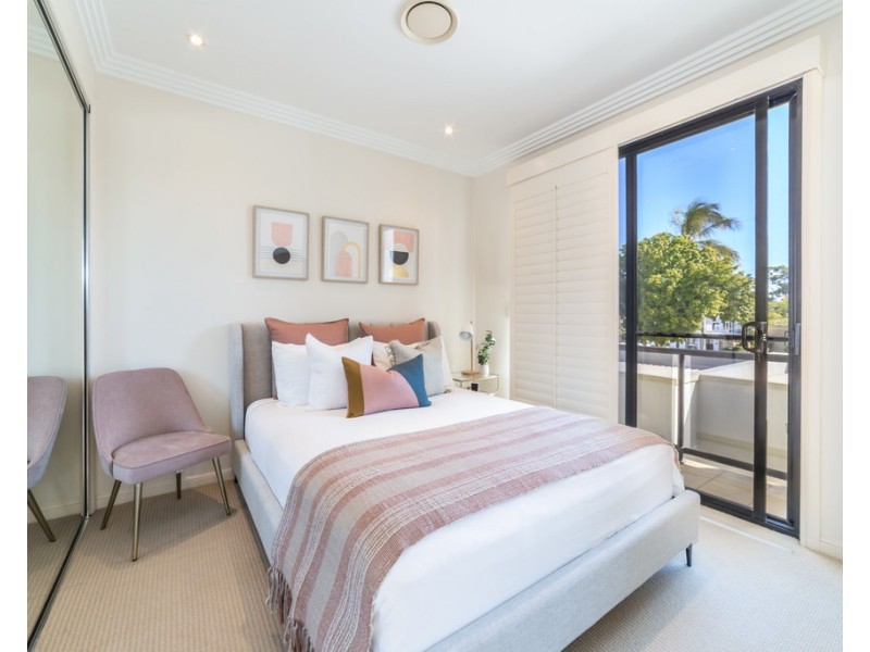 1/21 Vespa Crescent, Surfers Paradise QLD 4217