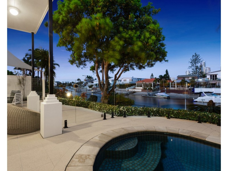 1/21 Vespa Crescent, Surfers Paradise QLD 4217