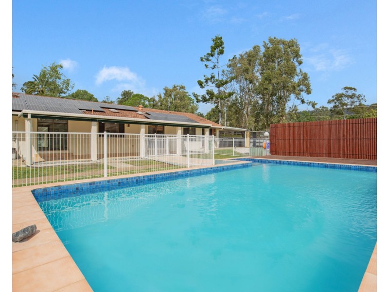 4 Tom Latimer Court, Worongary QLD 4213