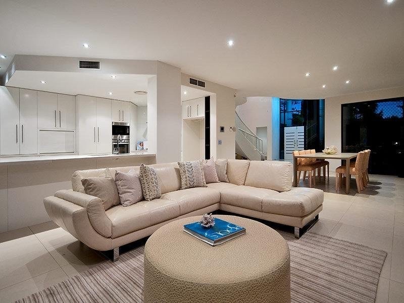 76 Amalfi Drive, Isle Of Capri QLD 4217
