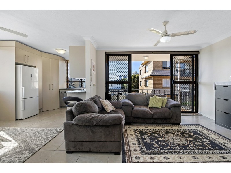 5/11 Stanhill Drive, Surfers Paradise QLD 4217
