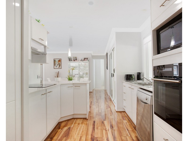 48/50 St Kevins Avenue, Benowa QLD 4217