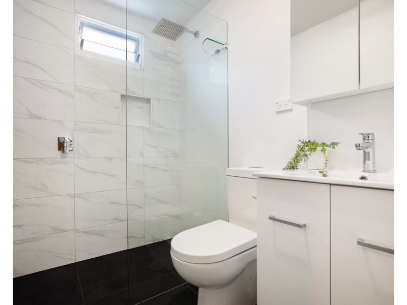 85 Mallawa Drive, Palm Beach QLD 4221