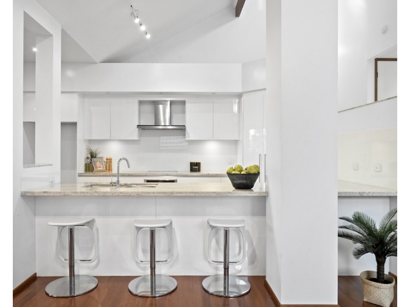 19 Grenaside Court, Robina QLD 4226