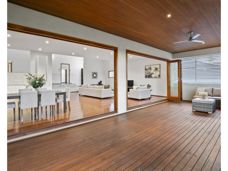 19 Grenaside Court, Robina QLD 4226