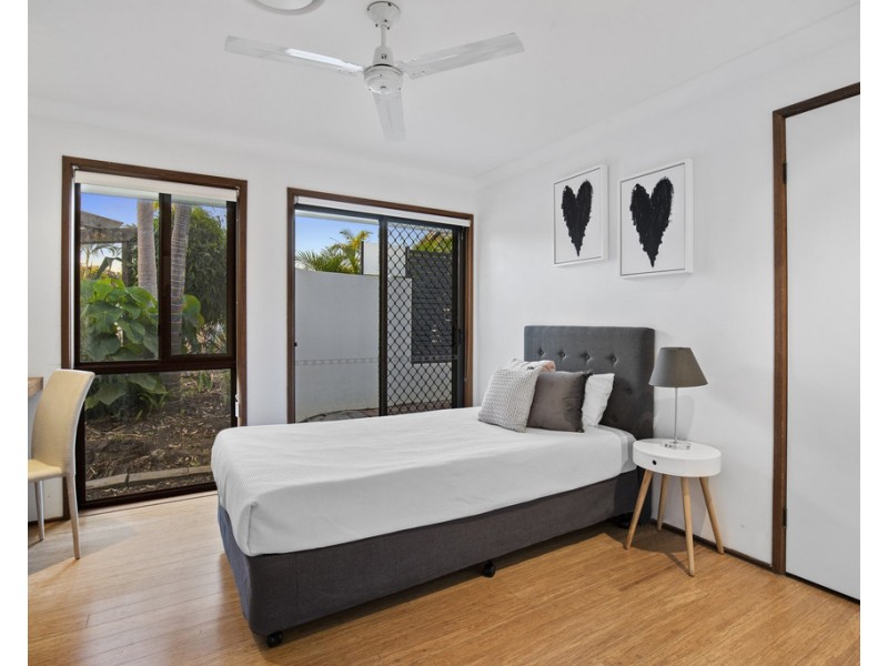 19 Grenaside Court, Robina QLD 4226