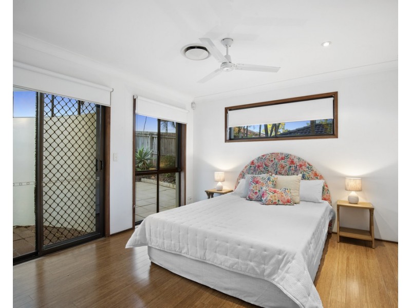 19 Grenaside Court, Robina QLD 4226