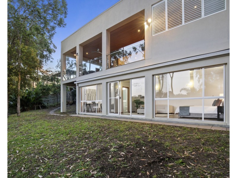 19 Grenaside Court, Robina QLD 4226