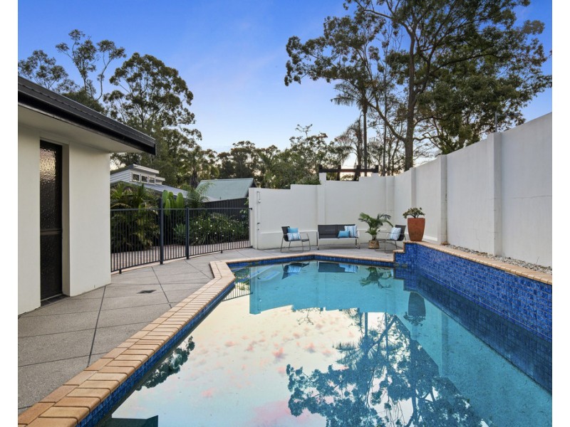 19 Grenaside Court, Robina QLD 4226