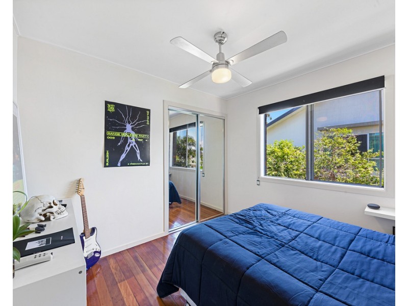 4/15 Havana Key, Broadbeach Waters QLD 4218