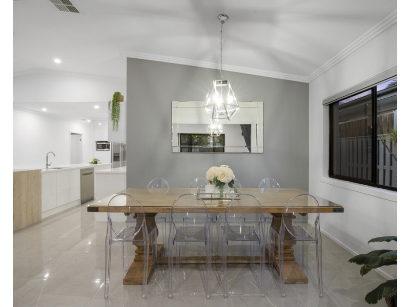 4 Corvus Way, Robina QLD 4226