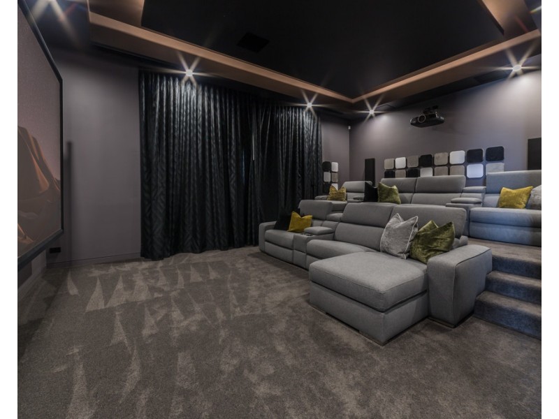 9 Temple Island Circuit, Oxenford QLD 4210