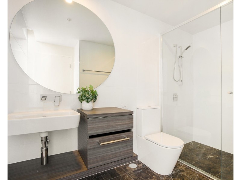 75/31 Queensland Avenue ‘Qube’, Broadbeach QLD 4218