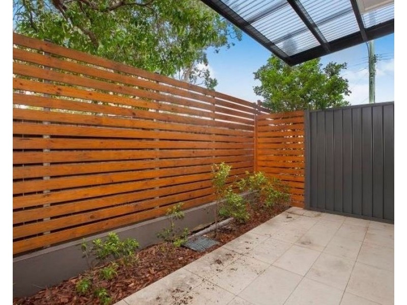 1/460 Pine Ridge Road, Coombabah QLD 4216