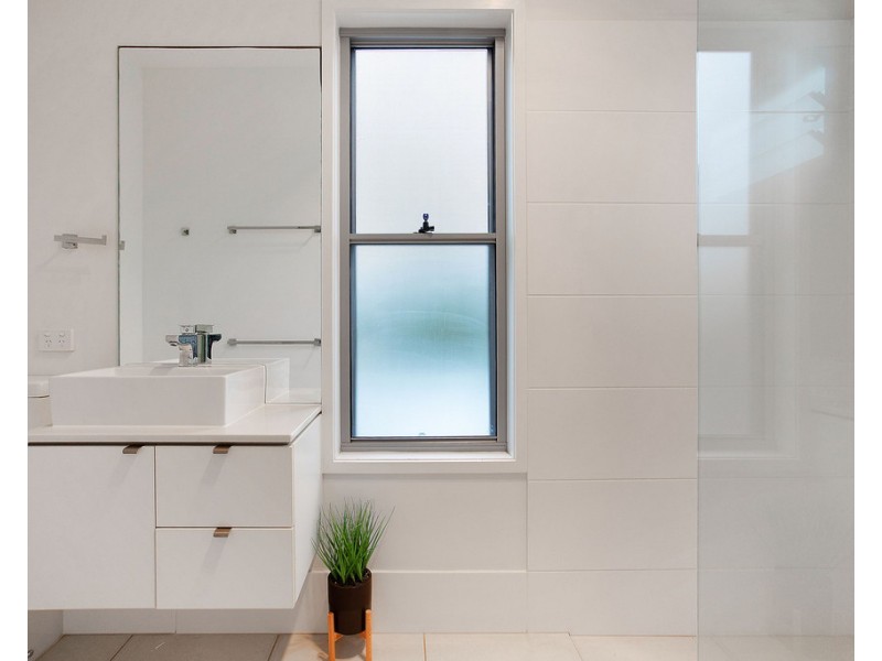 21B Kiers Road, Miami QLD 4220