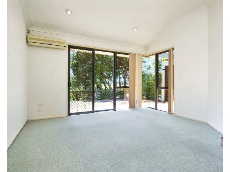 Villa 3 “Portsmouth” 125 Santa Cruz Boulevard, Clear Island Waters QLD 4226