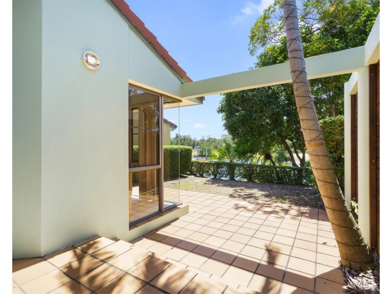 Villa 3 “Portsmouth” 125 Santa Cruz Boulevard, Clear Island Waters QLD 4226
