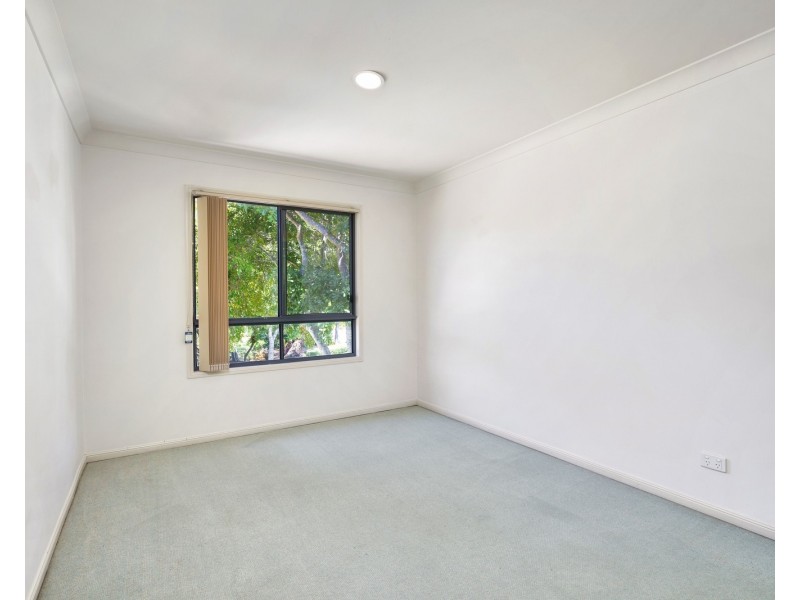 Villa 3 “Portsmouth” 125 Santa Cruz Boulevard, Clear Island Waters QLD 4226