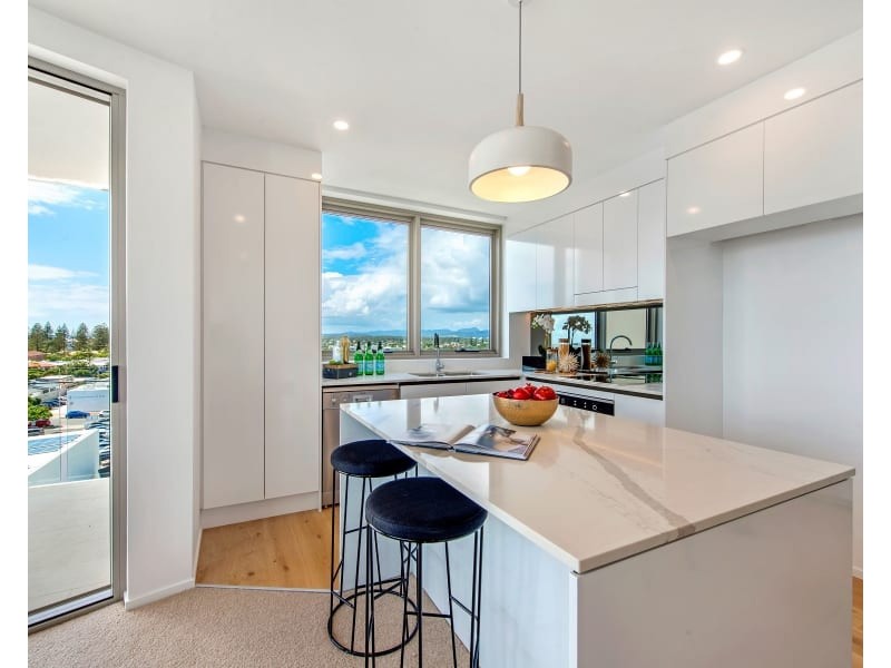 304/51 Peerless Avenue, Mermaid Beach QLD 4218