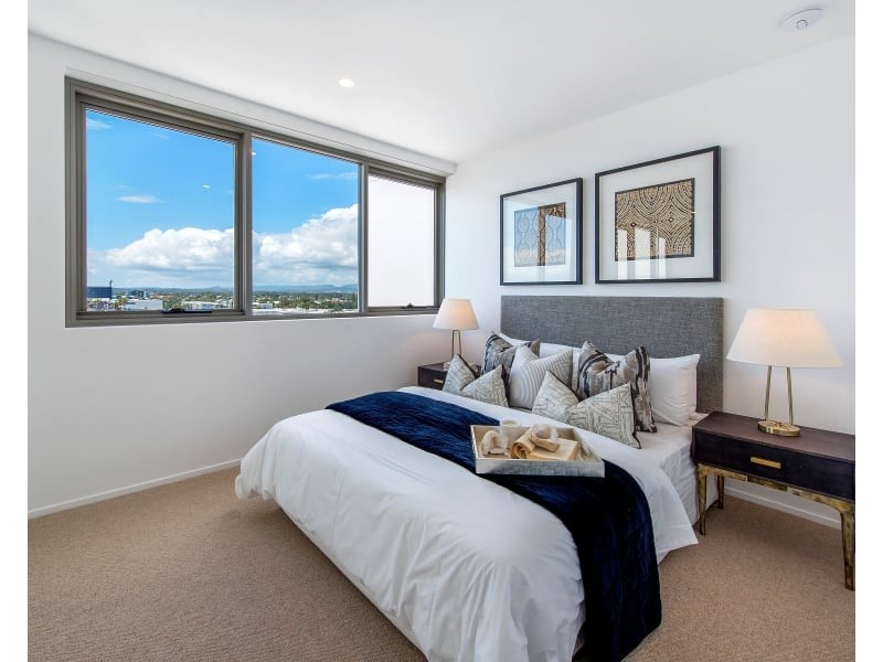 304/51 Peerless Avenue, Mermaid Beach QLD 4218