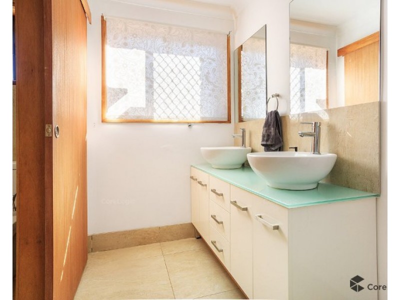 42 Timbertop Mead, Burleigh Heads QLD 4220