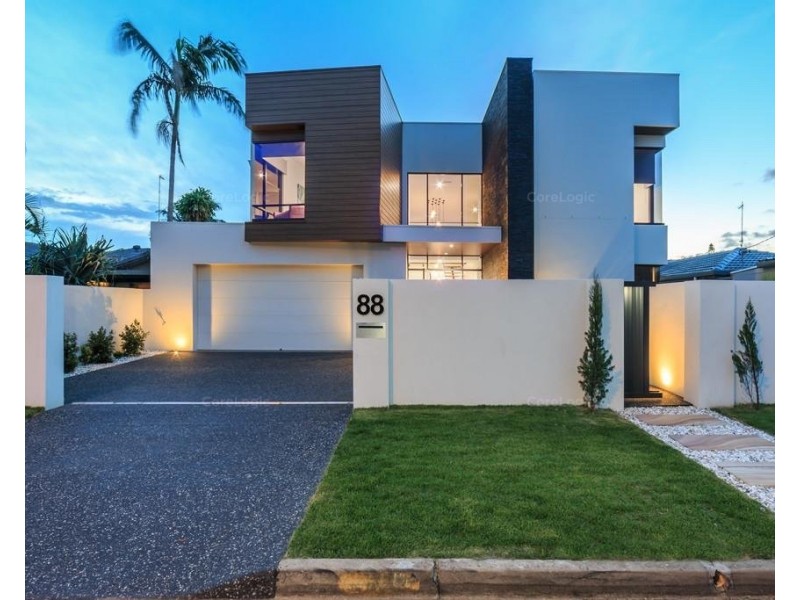 88 Gibraltar Drive, Isle Of Capri QLD 4217