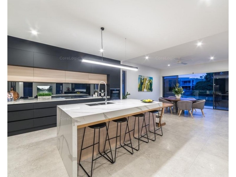 88 Gibraltar Drive, Isle Of Capri QLD 4217