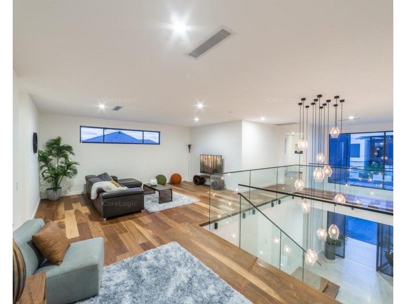 88 Gibraltar Drive, Isle Of Capri QLD 4217