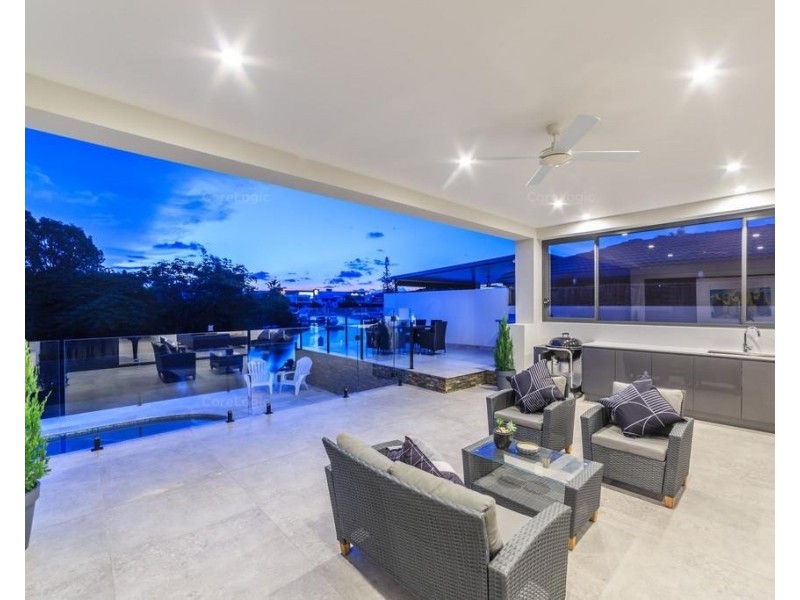 88 Gibraltar Drive, Isle Of Capri QLD 4217