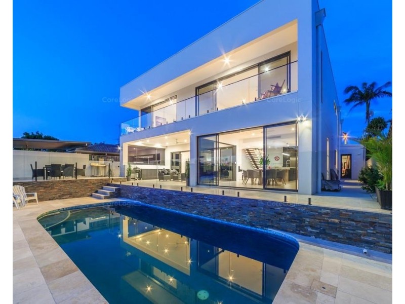 88 Gibraltar Drive, Isle Of Capri QLD 4217