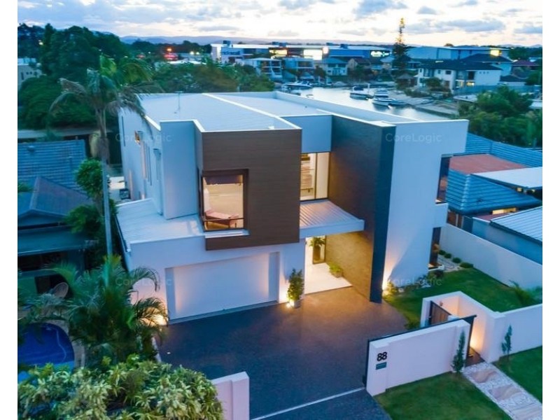 88 Gibraltar Drive, Isle Of Capri QLD 4217