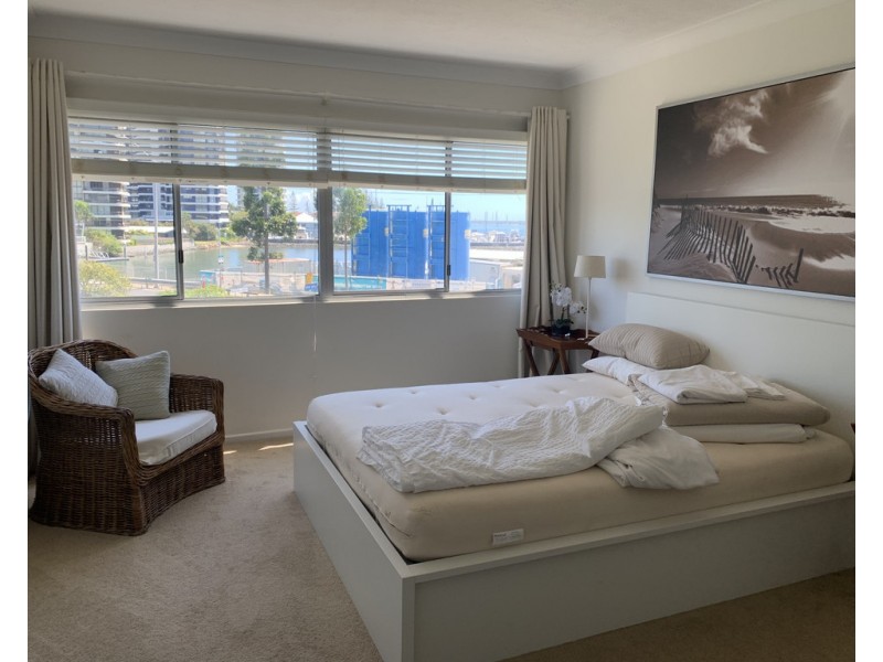 7/554 Marine Parade, Biggera Waters QLD 4216