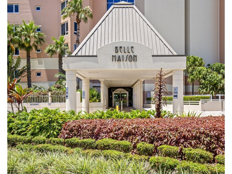 33/129 Surf Parade, Broadbeach QLD 4218