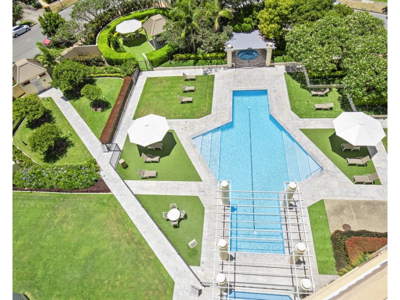 33/129 Surf Parade, Broadbeach QLD 4218