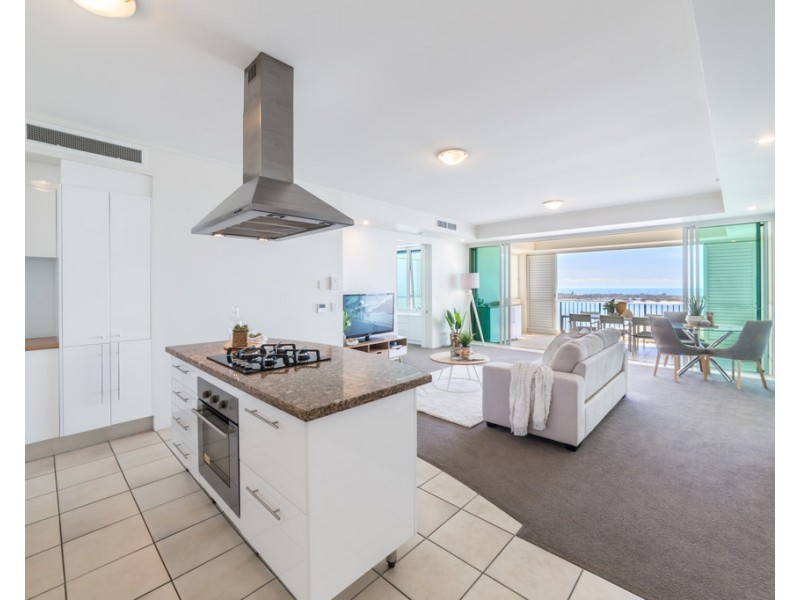 64/326-342 Marine Parade, Labrador QLD 4215