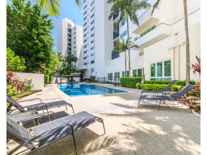 64/326-342 Marine Parade, Labrador QLD 4215