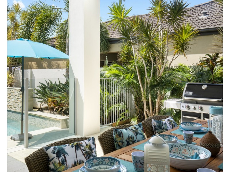 10 St Paul Crescent, Varsity Lakes QLD 4227